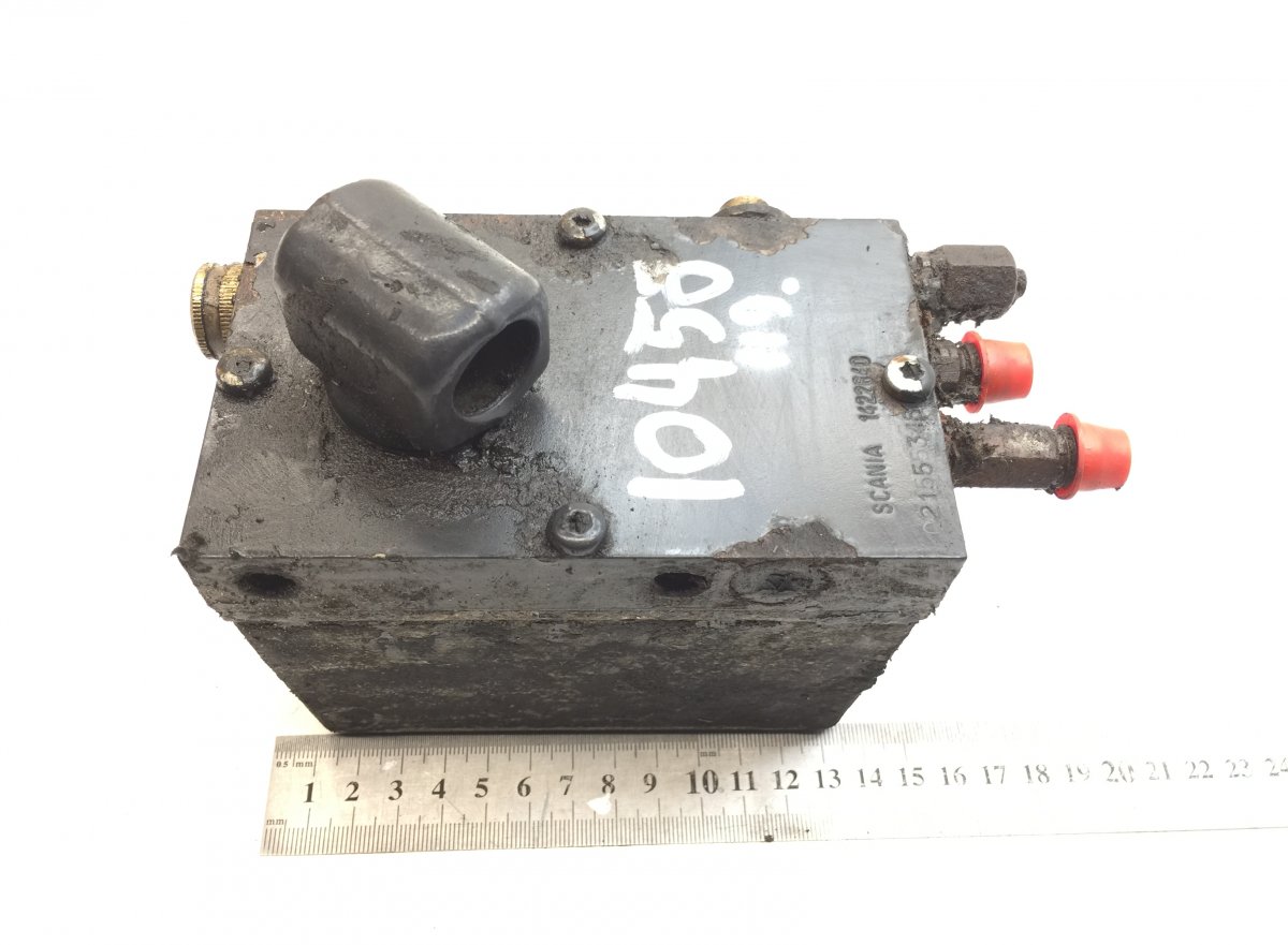 1549740 Cabin Tilt Pump SCANIA 4 - series; P, G, R, T - seriesImage