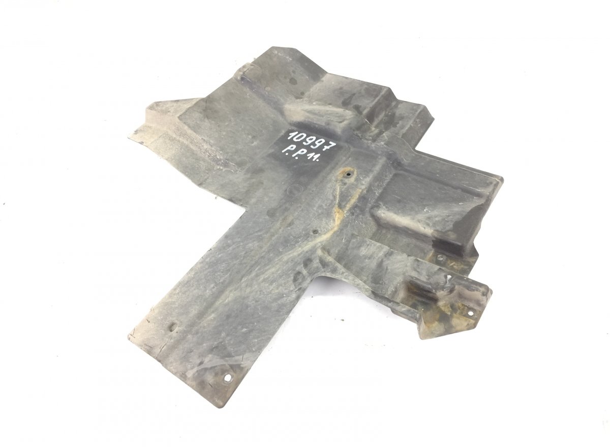 9305240328 Radiator Dust Shield, top Right MERCEDES ActrosImage