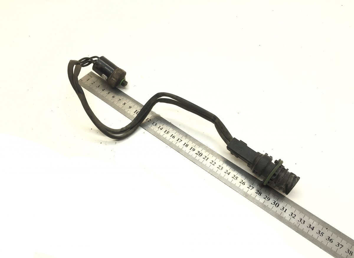 0088207110 A/C Pressure Sensor MERCEDES ActrosImage