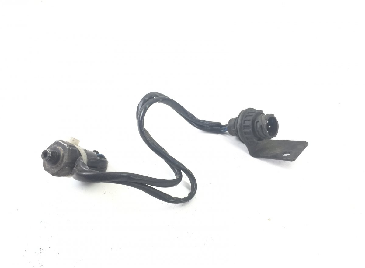 0088207110 A/C Pressure Sensor MERCEDES ActrosImage