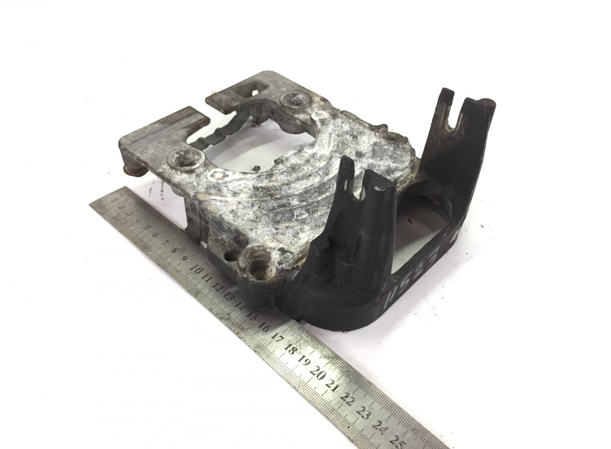 81325610050 Bracket for gearbox heat exchanger MAN TGS, TGX, TGAImage