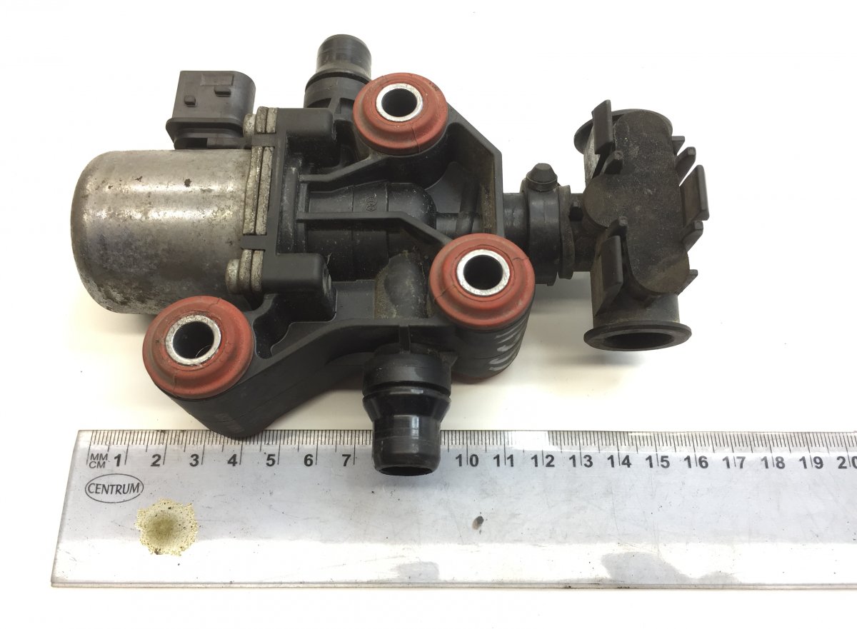 1830062 4460913040 Adblue tank heater valve DAF XF106Image