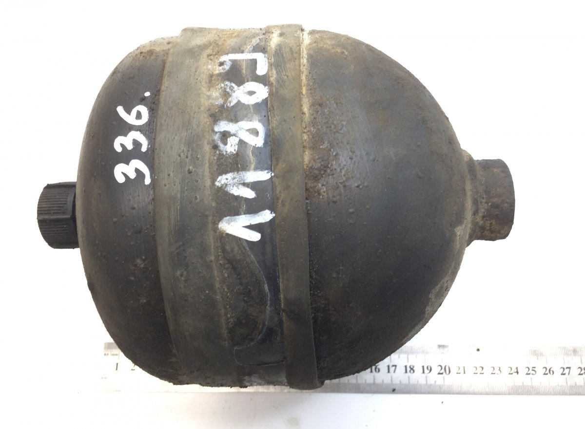 3987649 Pressure accumulator, steering VOLVO FL, FH, FM, B12Image