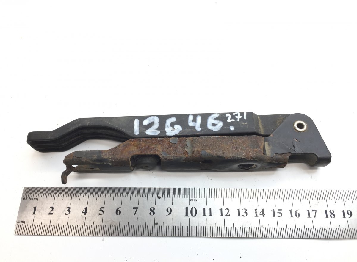 1767631 Front grille latch lever SCANIA P, G, R, T - seriesImage