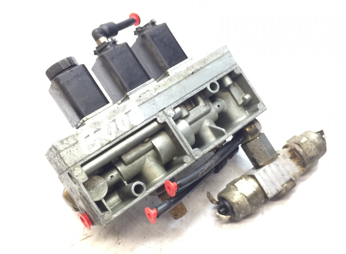 SIDE DOOR CONTROL VALVEImage