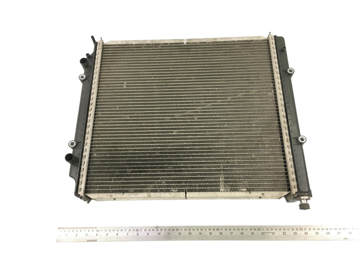 82291538 Radiator Engine cooling VolvoImage