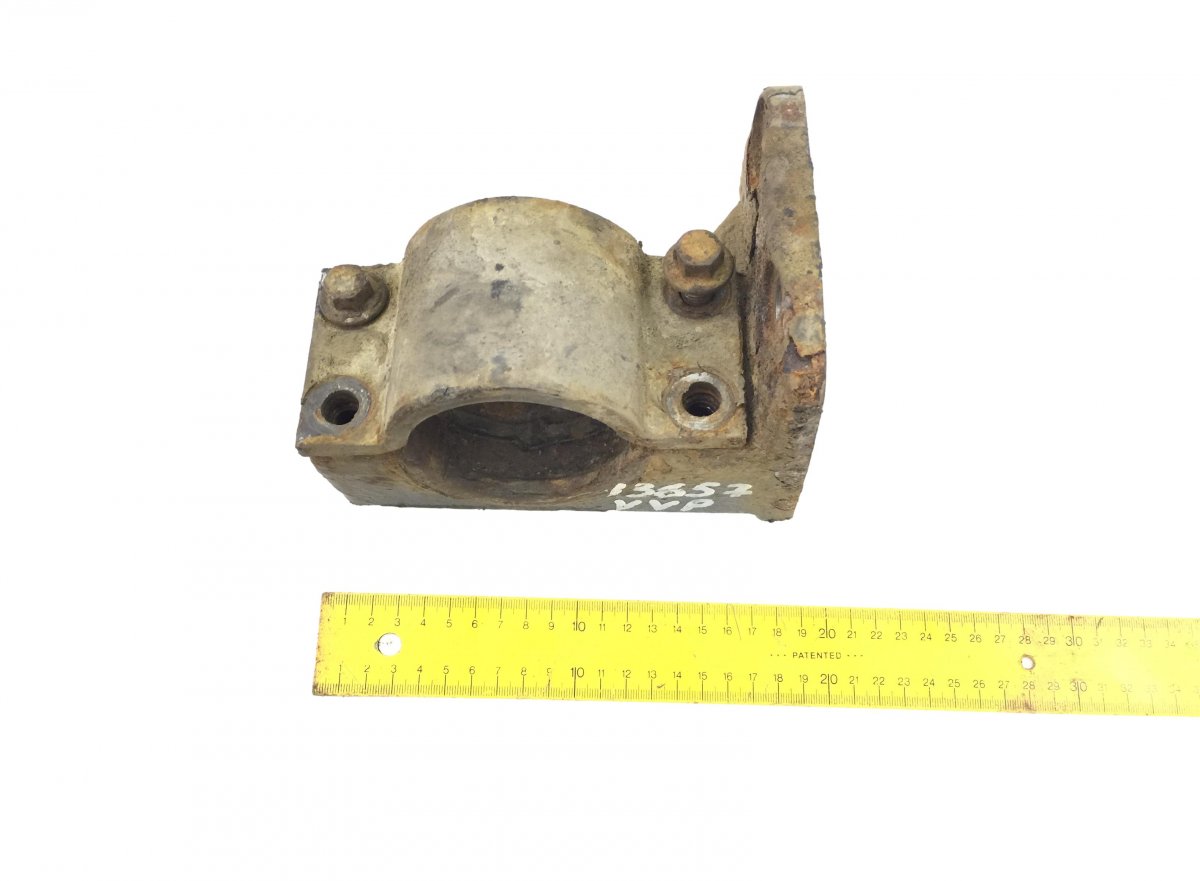 20797889 +20797826 Stabilizer Bar Bracket, Drive Axle, Right VOLVO B5LHImage