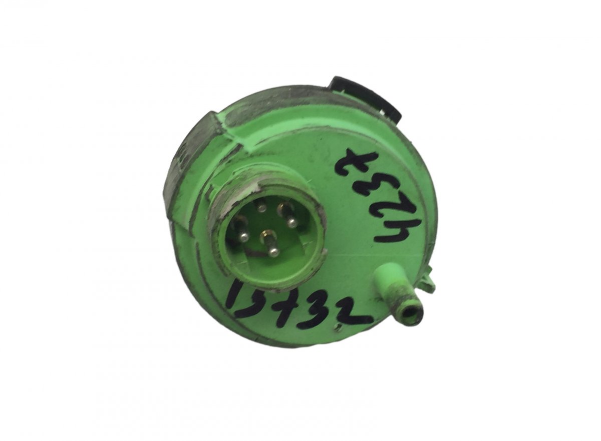 20560843 Vacuum Switch VOLVO FH, B12MImage