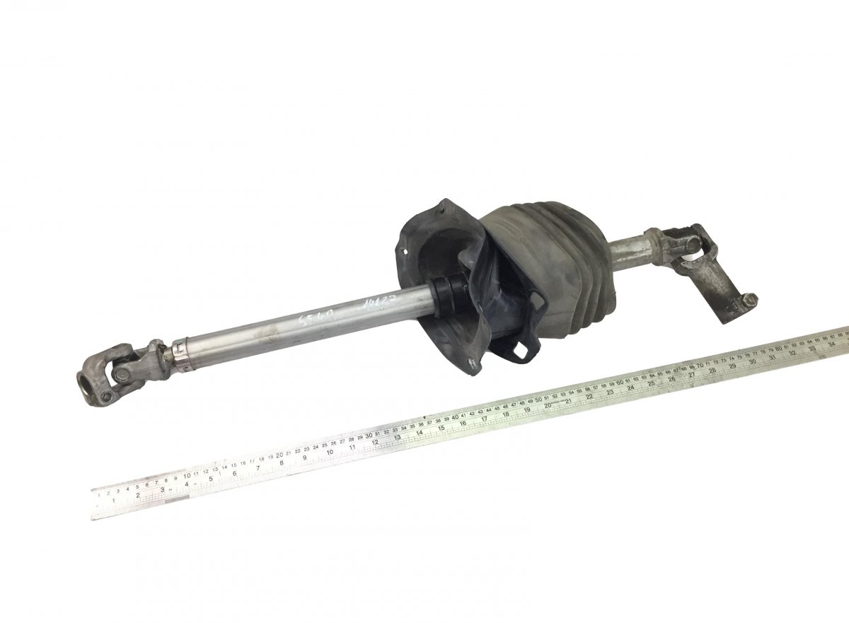 82397847 Steering shaft VOLVOImage