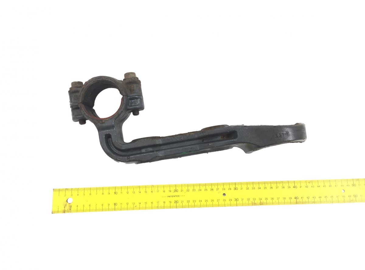 1879922+1852701 Stabilizer Bar Brackets, Front Axle, Lower L=R DAF XF106Image