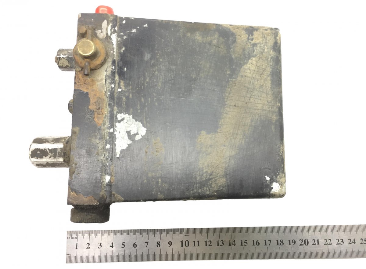 1075296 Cabin tilt pump Volvo FH, FMImage