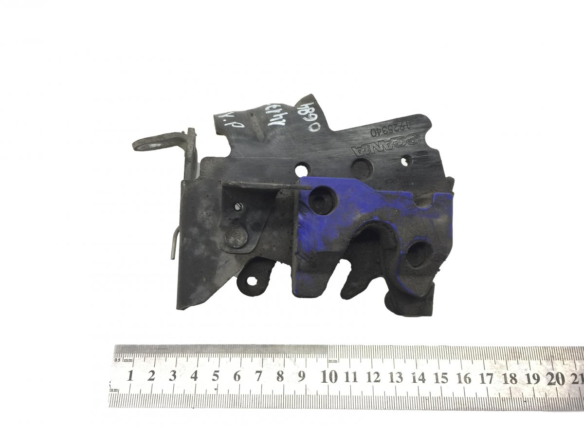 1925340 Grille lock, Left SCANIA P, G, R, T-SeriesImage
