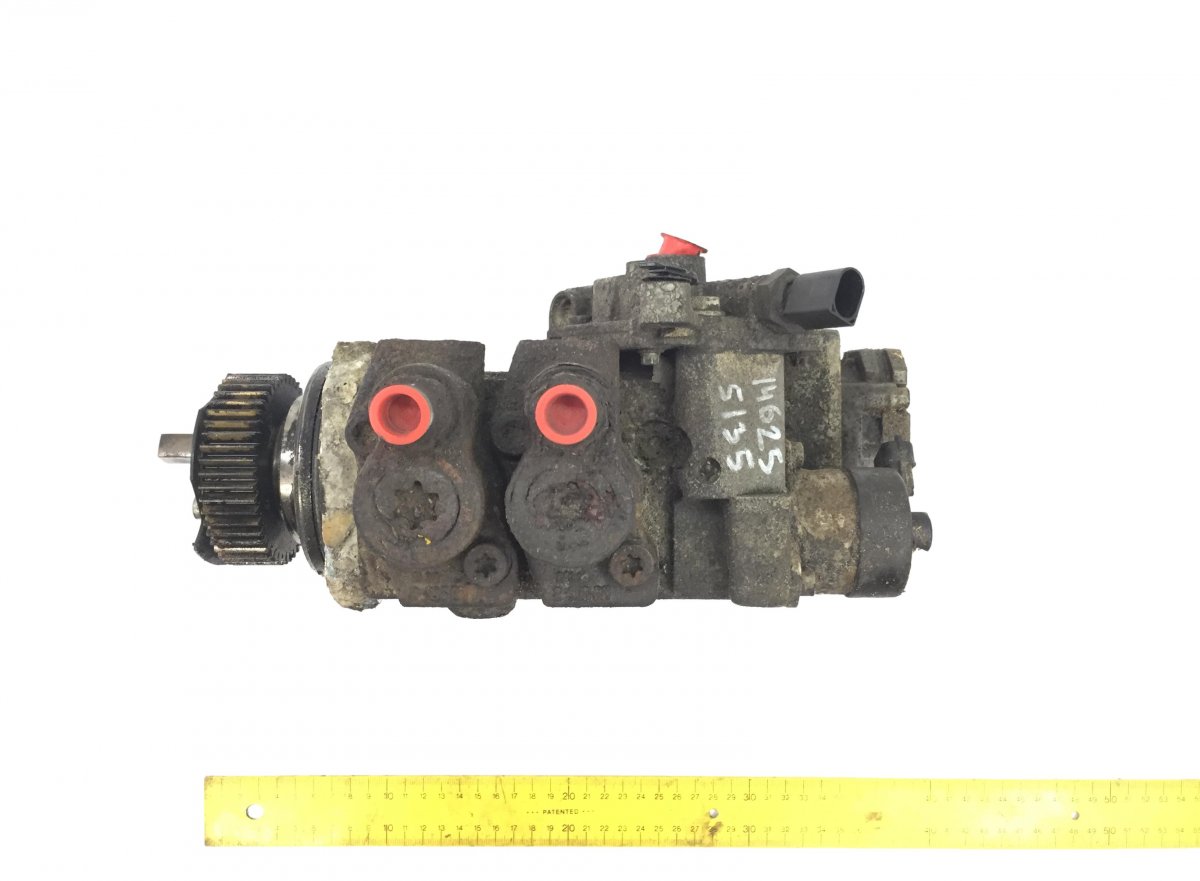 4700902150 0445020236 High pressure fuel pump MERCEDES Actros MP4Image