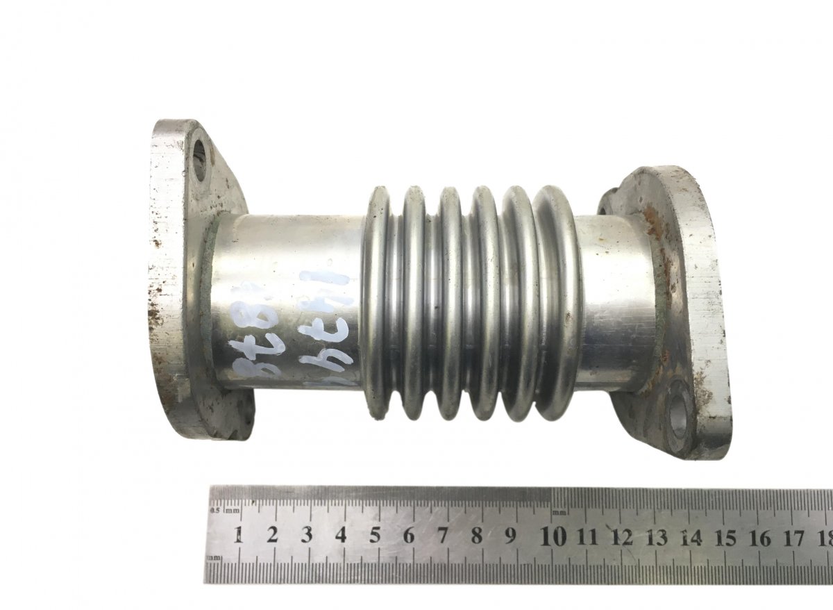 51081530087 Exhaust pipe exhaust gas recirculation system EGR D2676 MANImage