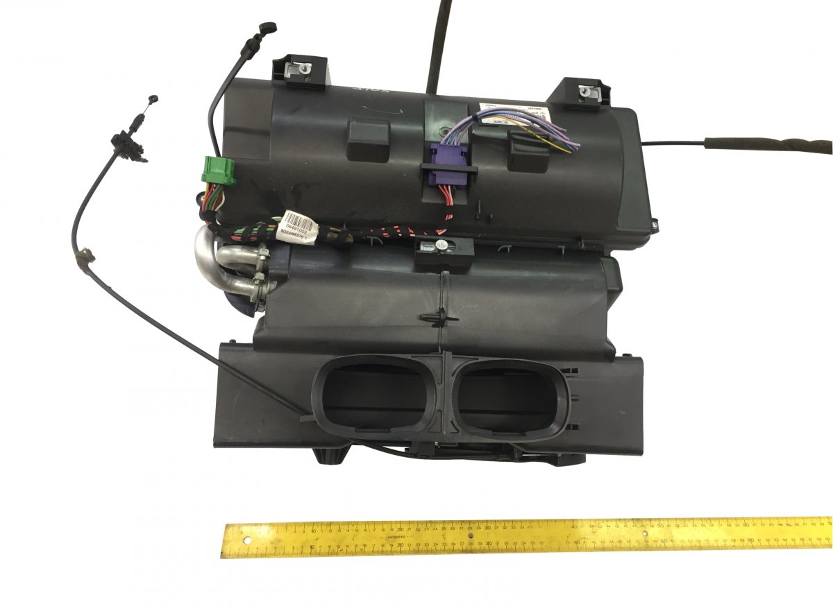 21176602 Cabin Heating-Cooling Radiators Set with Casing VOLVOImage