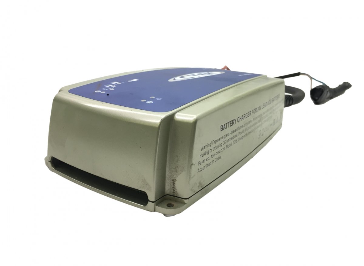 CTEK Battery charger XT14000 24VImage