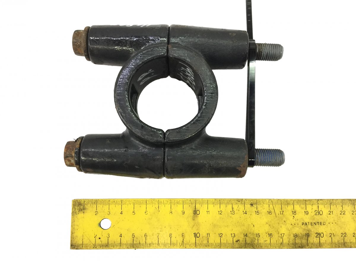 81437183059 Stabilizer Bar Bracket, Front Axle, R=L, Set 2pcs; MANImage