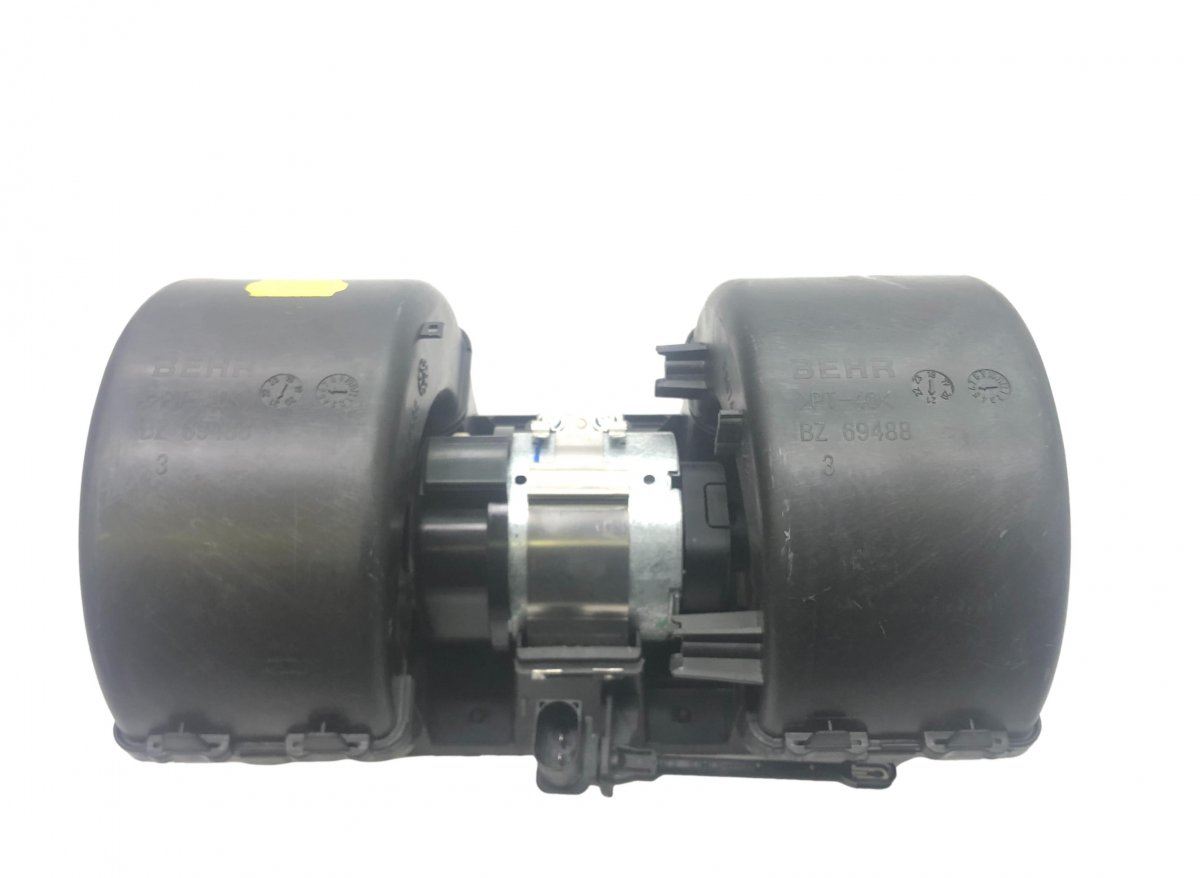 20926019 + 20852837 Cabin Heating-Cooling Fan, Casing VOLVO FH, FMImage