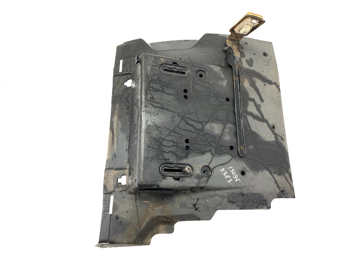 7421094393 Mudguard  Drive Axle, front Left RENAULT T, VOLVOImage