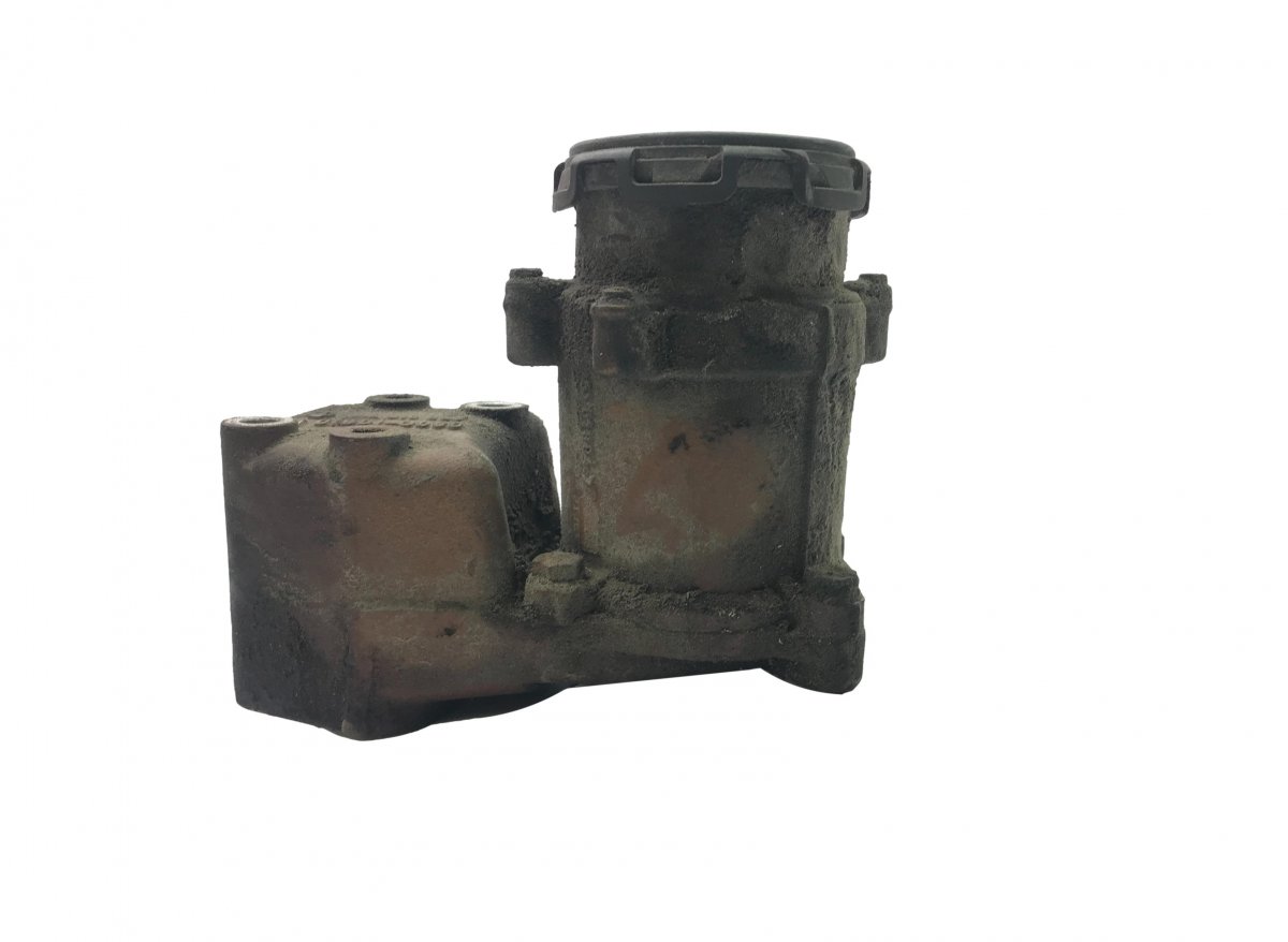 51018047038+51018010064 Crankcase Ventilation Oil Mist Separator MANImage