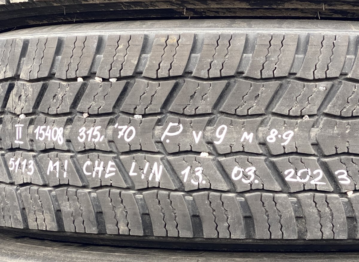315/70R22.5 Tyre with Rim; 1pcsImage
