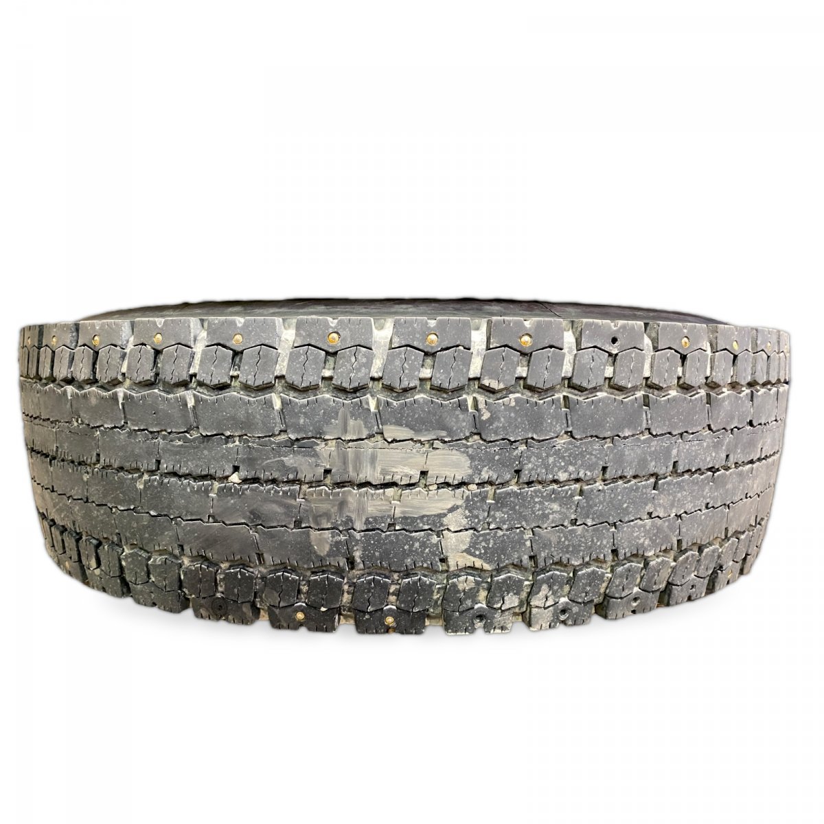 315/80R22.5 Tyre with Rim; 1pcsImage
