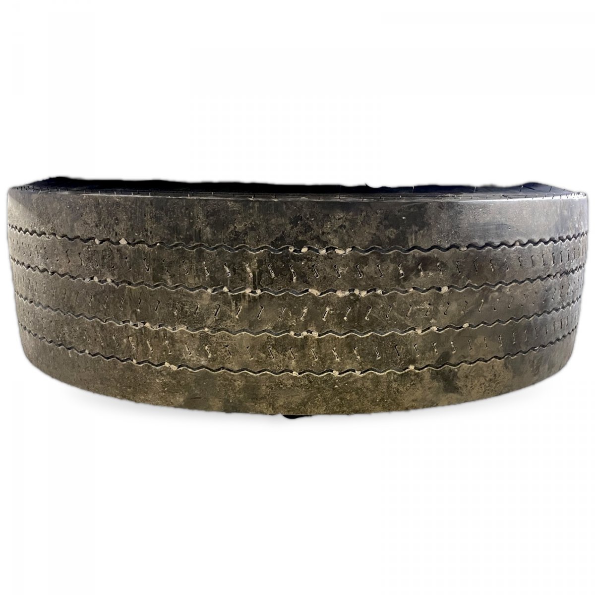 275/70R22.5 Tyre with rim;  1pcsImage