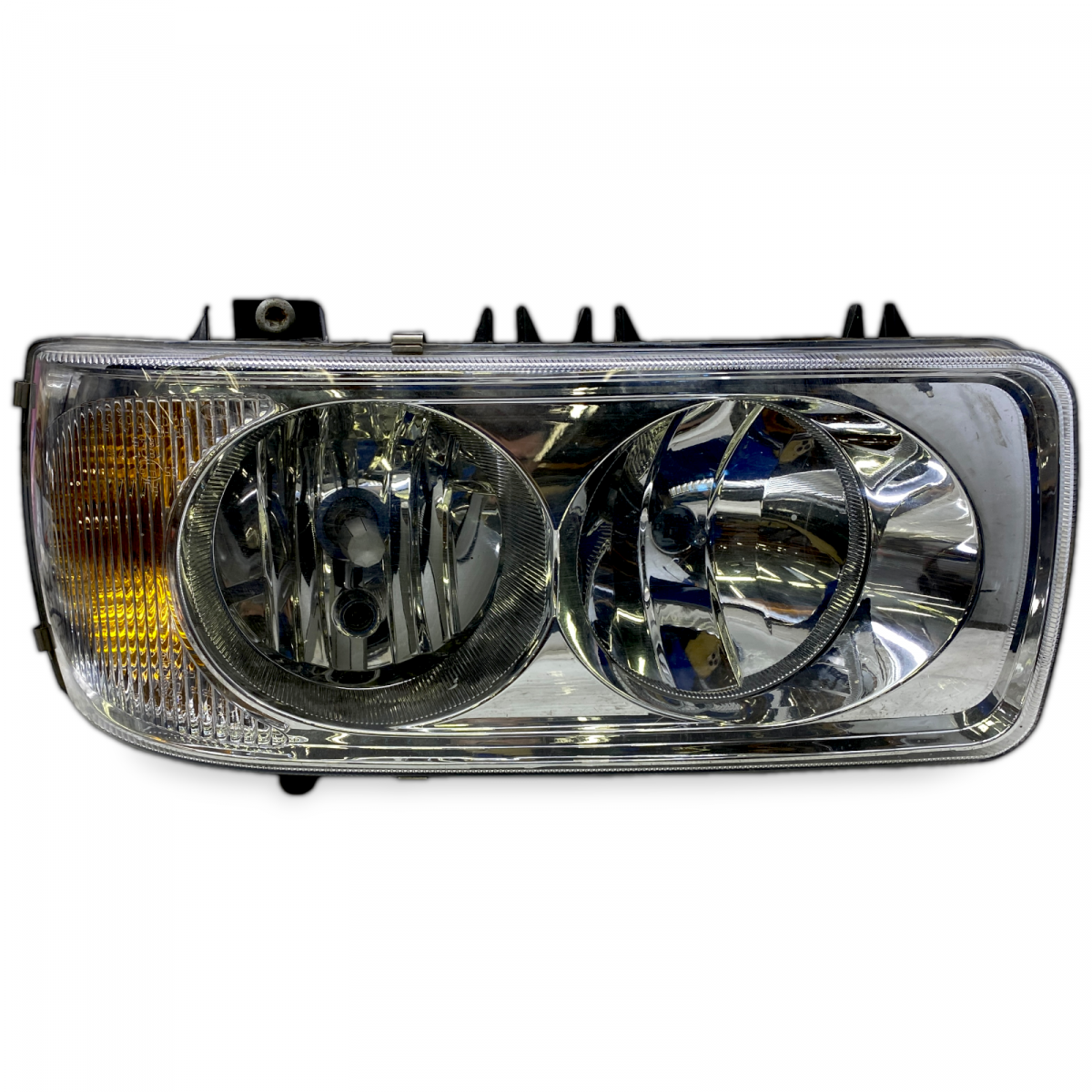 1699301 Headlamp Right DAF XF105Image