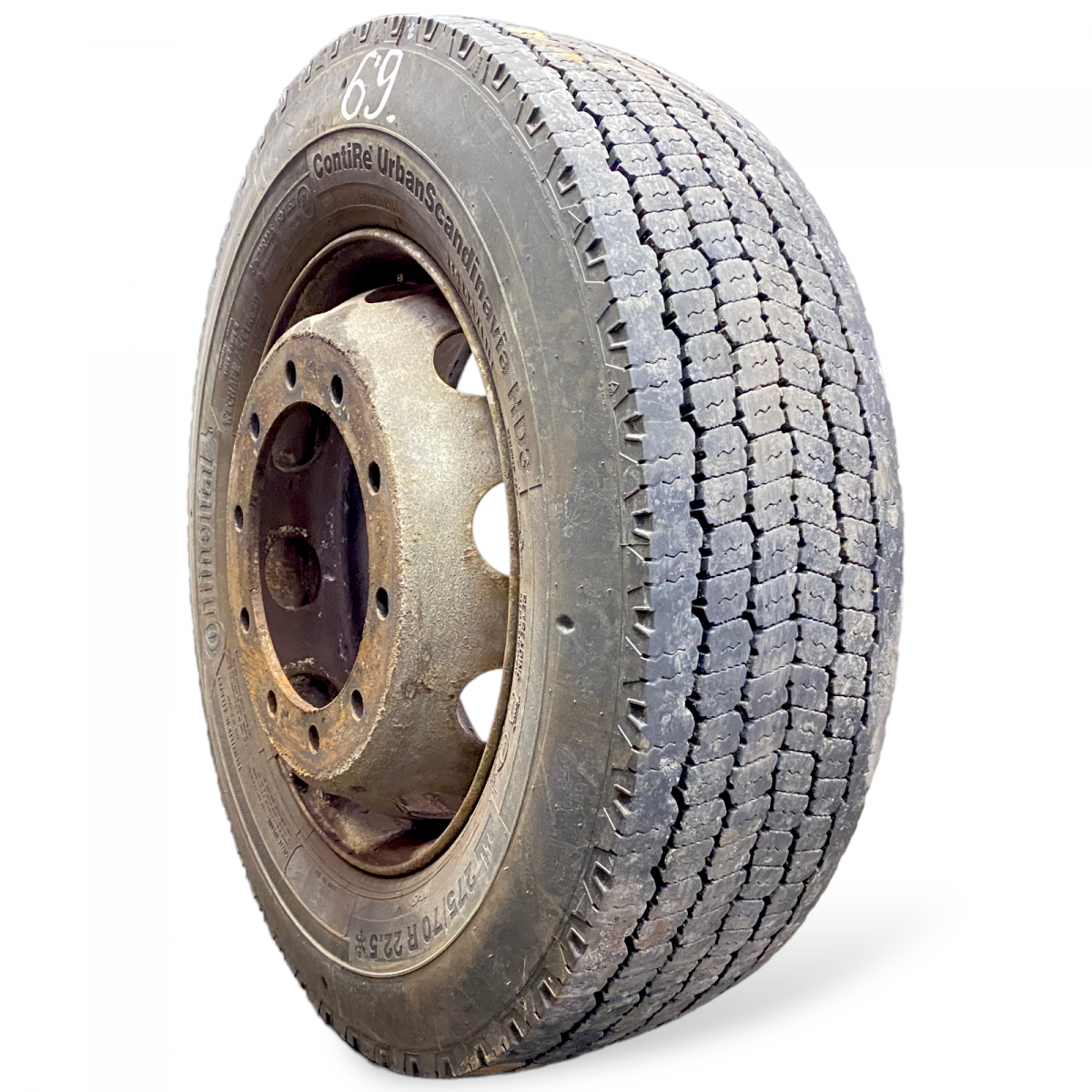 275/70R22.5 Tyre with rim;  1pcsImage