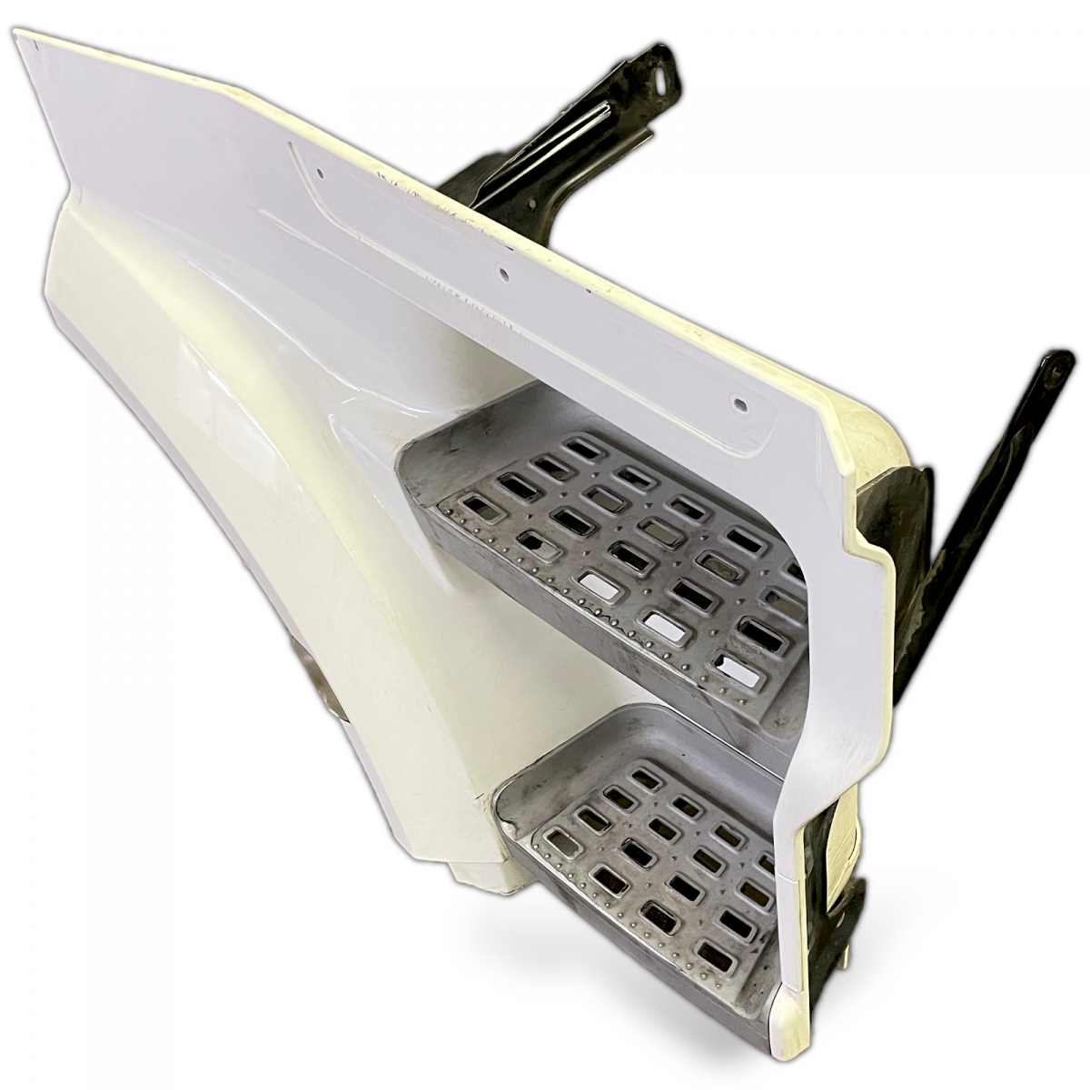 1843469 + 1945944 + 1945946 Upper Step Plate Complete, Right DAF XF106Image