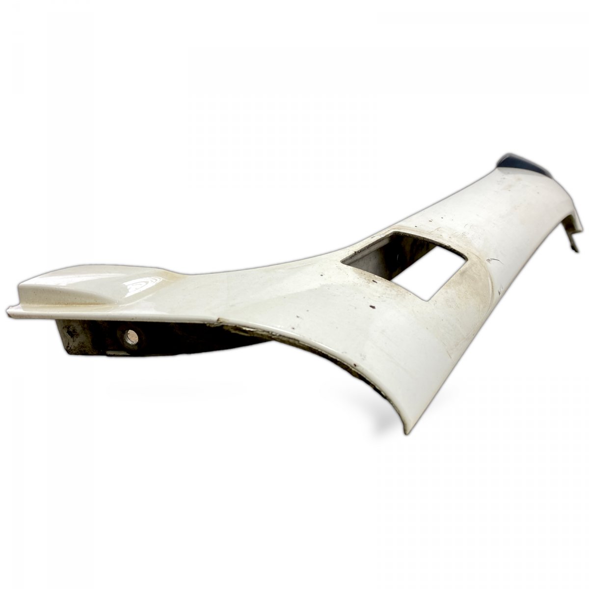 81624100195 Windscreen Side Plastic Cover, left MAN TGX, TGS, TGL, TGMImage