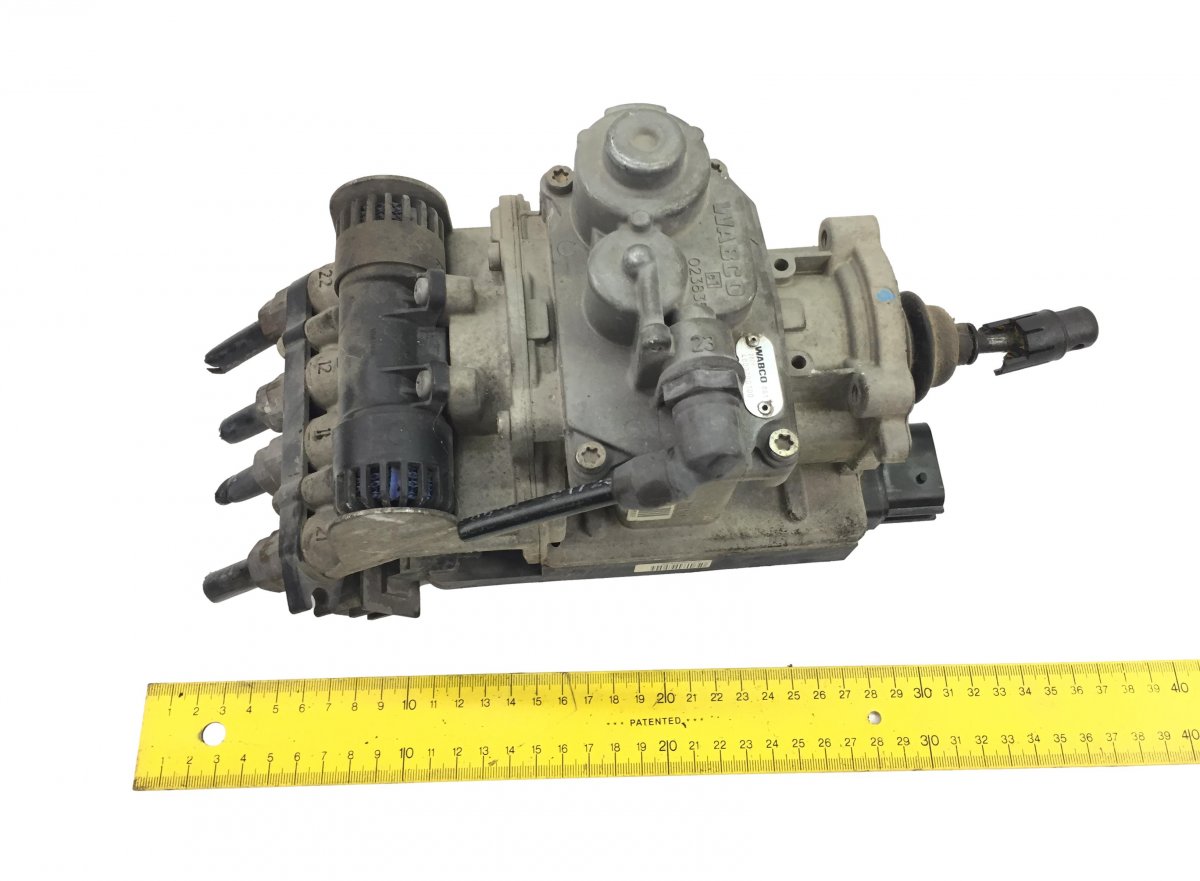 41211412 Foot Brake Valve EBS2 CBU for IVECO StralisImage