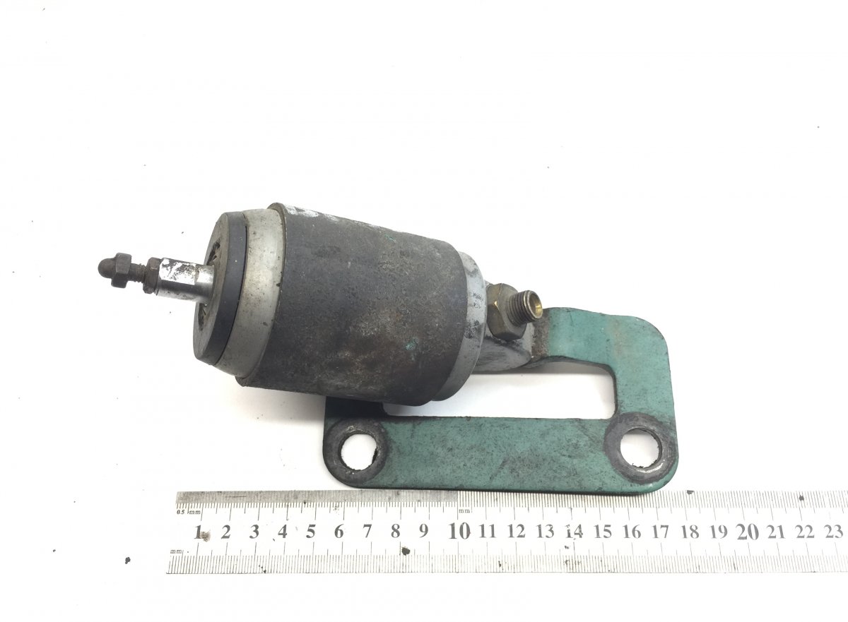 3979028 Fuel Shut-off Valve Cylinder VOLVO B10Image