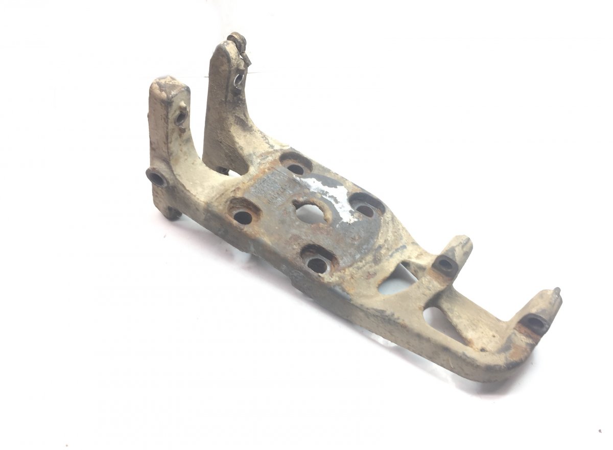 20478910 Bracket for jet thrust, front axle, left VOLVO FH, FMImage