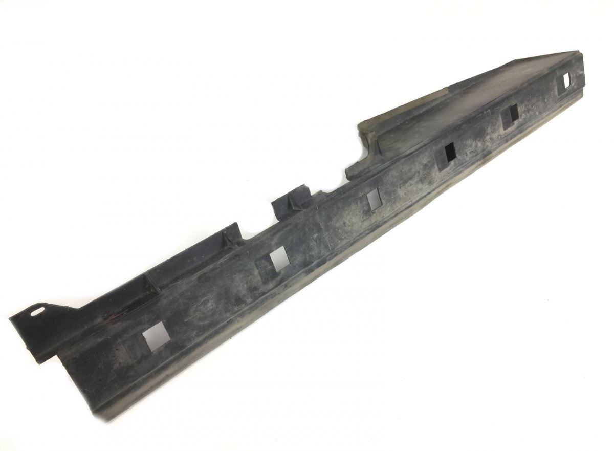 20484918 Side Duster Intercooler, Left VOLVOImage