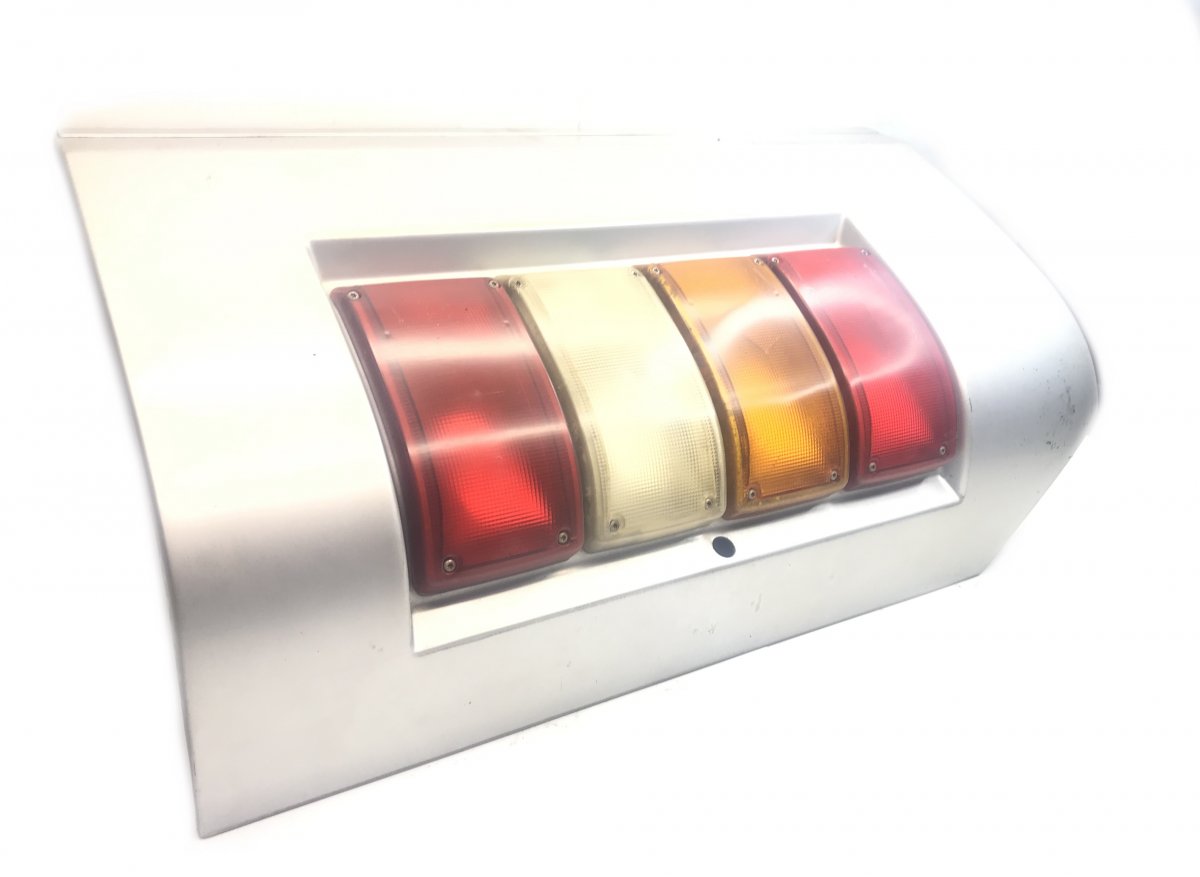 70331035 +70365120 +70365121 +70347700 Back lamp assy, Right VOLVO bus 1371368Image