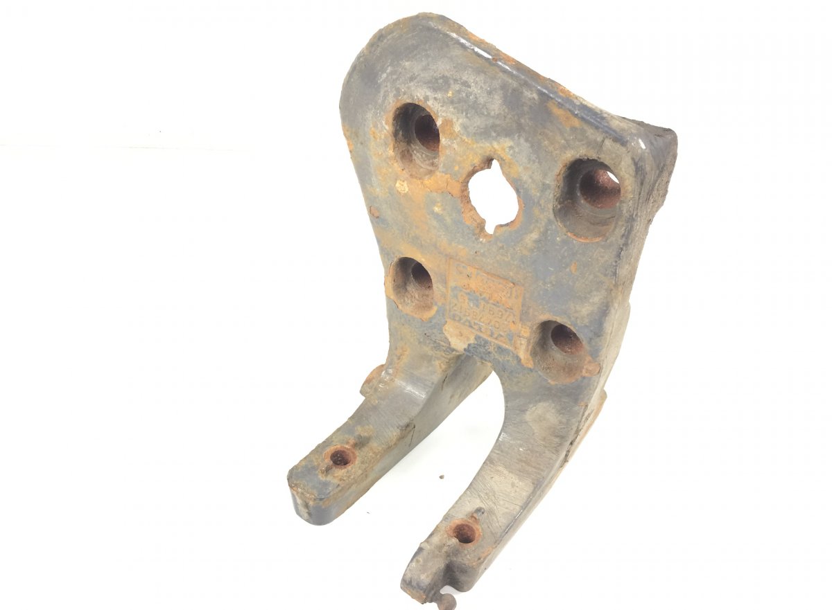 20478912 Bracket for jet thrust, front axle, right VOLVO FHImage