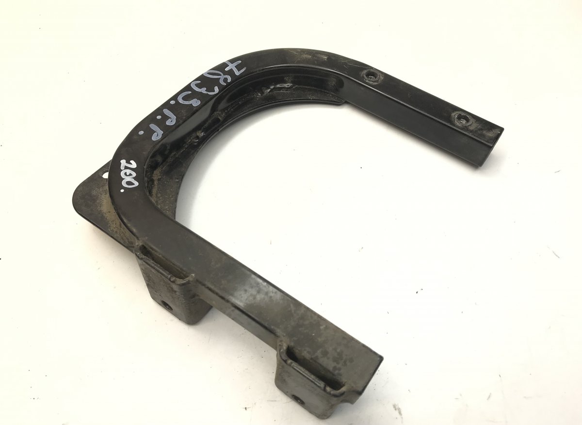 82373920 Mudguard Bracket, Front Axle, Front Right VOLVOImage