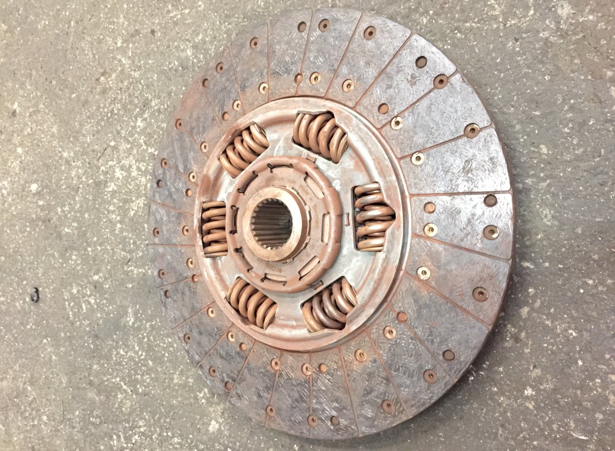 1878006129 21615194 Clutch Disc VOLVO, RENAULTImage