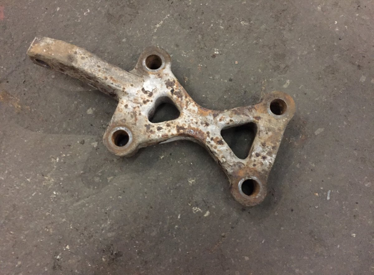 1377420 Shock Absorber Bracket, Rear Axle, Lower RH SCANIA P, G, R, TImage