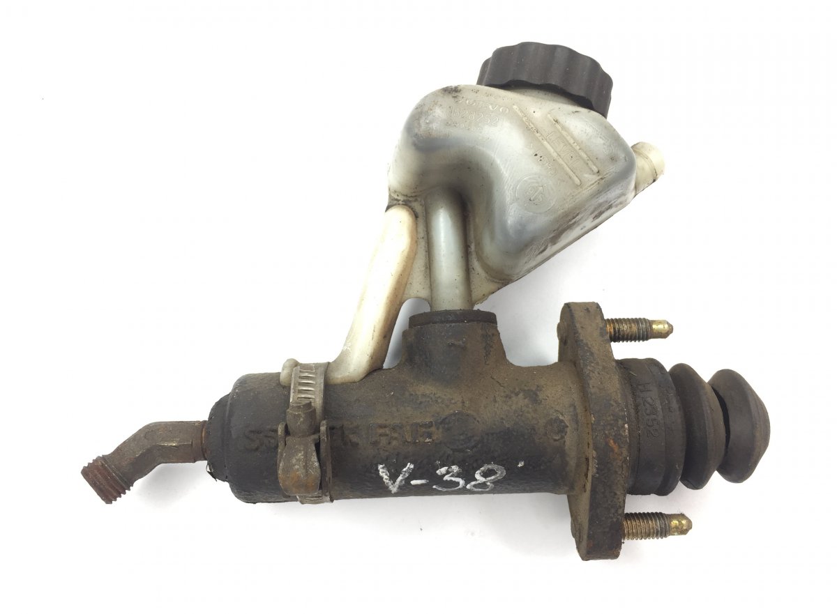 1669488 Clutch Master Cylinder VOLVOImage