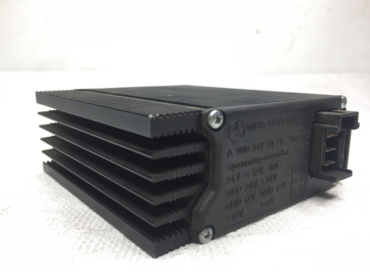 0005429125 Voltage Converter 24V-12V 18A MERCEDESImage