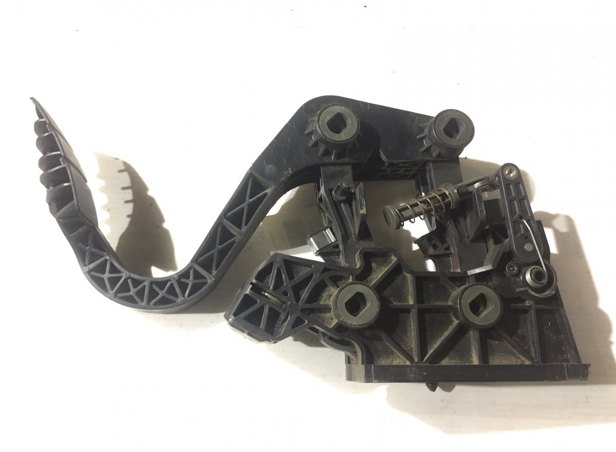 2395418 1753411 Accelerator Pedal with Position Sensor SCANIA P, G, R, TImage