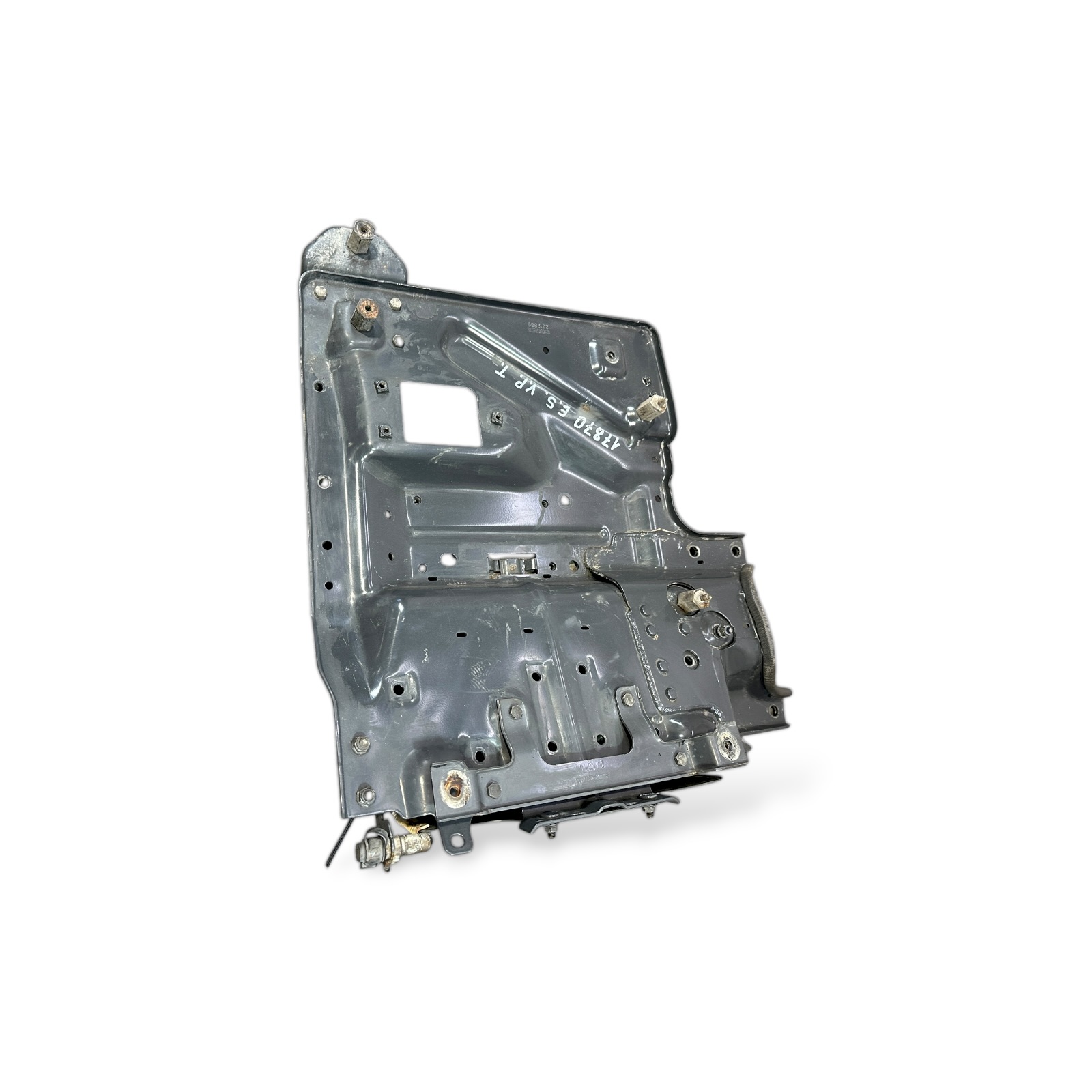 2612385 Wing Bracket, Front Axle, Rear Left SCANIA L,P,G,R,S-seriesImage