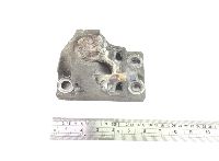 21213202 + 21090272 Mudguard bracket, drive axle L=R VOLVO