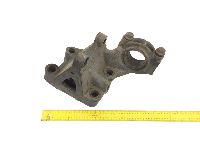 1905673 Stabilizer Bar Bracket, Tag Axle, Lower Right DAF XF106