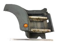 81615100472 +81615100490 +81615110001 Step Plate Assembly, Right MAN