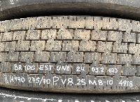 275/70R22.5 Tyre with rim;  1pcs