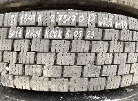 275/70R22.5 Tyre with rim;  1pcs