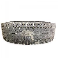 315/80R22.5 Tyre with Rim; 1pcs